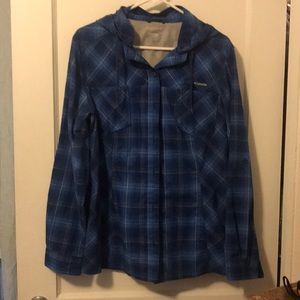 Super soft Colombia shirt.